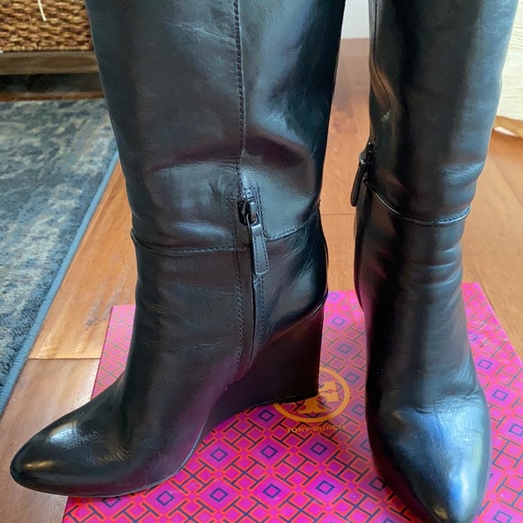 Tory Burch Linnett Wedge Boot - Picture 6 of 6